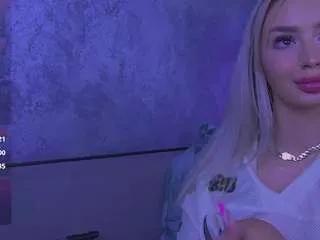 bambikayy on CamSoda 