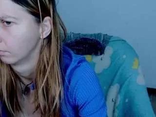 Offline beellami on CamSoda