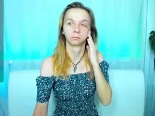 Offline beellami on CamSoda