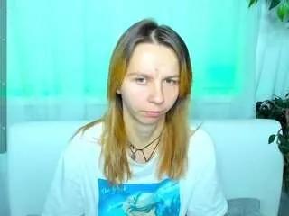 Offline beellami on CamSoda