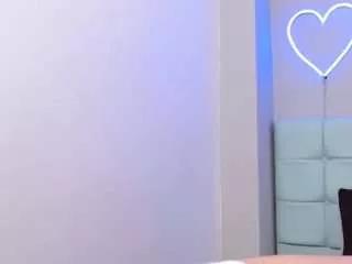 Offline bella-green on CamSoda