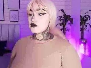 Offline bella-green on CamSoda