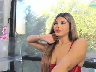 Offline bella-posh on CamSoda