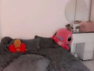 bellahottestt on CamSoda 