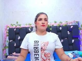 Offline carolina-foxx on CamSoda