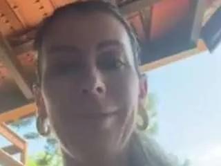 Offline carolinesampaio on CamSoda