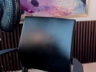 Offline carolinne-miller on CamSoda