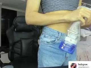 Freechat charolbruce on CamSoda