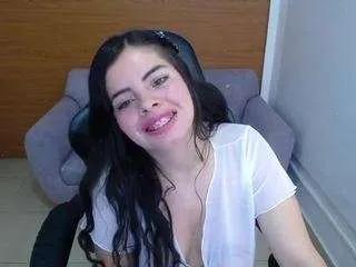 Freechat chinatsu-t on CamSoda