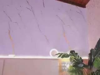 chloee-monroe — Play With My TemptationTease deepthroat + control domi 3min [101 tokens remaining]