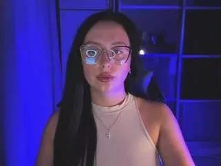 Offline christymia on CamSoda