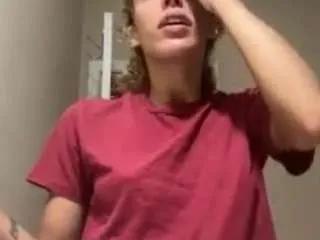 creamyricanfountain — IM BACKKK! fully naked @ 600tkns [600 tokens remaining]