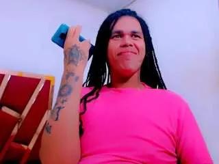 Offline cristall-hotts on CamSoda