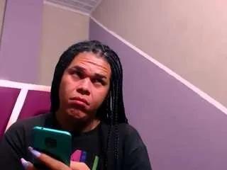 Offline cristall-hotts on CamSoda