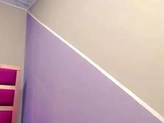 Offline cristall-hotts on CamSoda