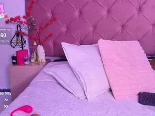 Offline crysttalmoon on CamSoda