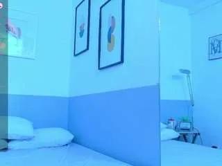 Offline cutepetitee on CamSoda