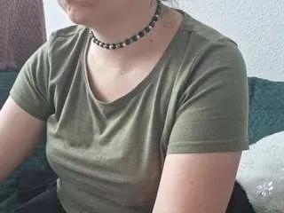 Freechat cyndeewinter on CamSoda