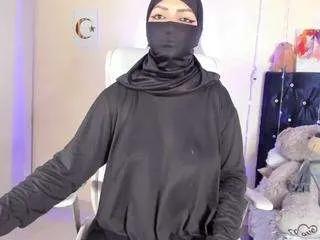 Freechat danaalabii on CamSoda