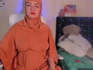 Freechat danaalabii on CamSoda