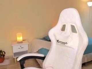 Offline danielarson on CamSoda