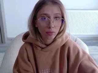 CamSoda diddysweet is Freechat diddysweet — Pleasure starts with my favorite patterns--> 33-88-103-111 | Turn me on today! ;)