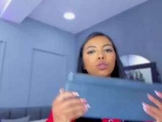 Offline elisa-castrillon on CamSoda