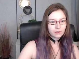 emmatease94 on CamSoda 