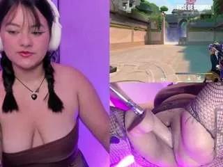 Offline eterna-aura on CamSoda