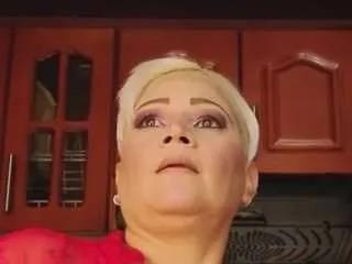 Offline gianella-cox on CamSoda