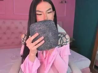 gigibadassxx on CamSoda 