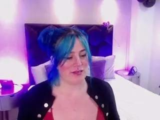 Freechat gin-fox on CamSoda