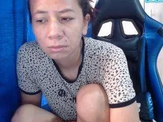 Offline gomezdanis01 on CamSoda