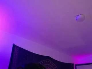 Offline greecebella on CamSoda