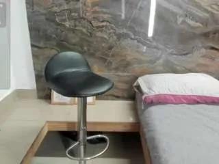 Freechat gretchenn on CamSoda