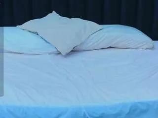 Offline hornybarelylegalgirl on CamSoda