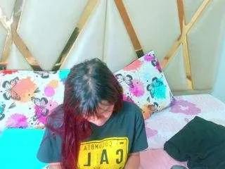 Offline hot-littlechill on CamSoda