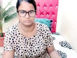Freechat indianbooty on CamSoda
