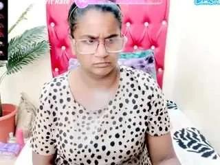 Freechat indianbooty on CamSoda