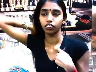 Offline indiansexyslender on CamSoda