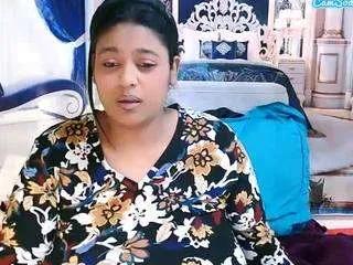 Offline indianyummy on CamSoda