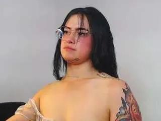 Offline isa-maiden on CamSoda