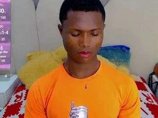 Freechat joel-black on CamSoda