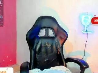 Offline karimpink on CamSoda