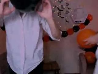 karl-mans — show ass [100 tokens remaining]