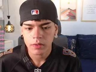 Offline kevinmiet on CamSoda