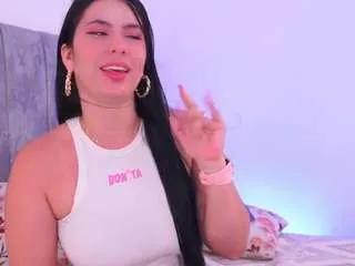 Offline lara-giraldo on CamSoda