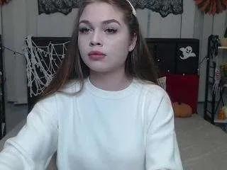 larapika on CamSoda 