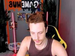 Offline leomoor on CamSoda