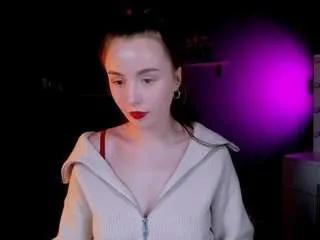 Offline leslie-bird on CamSoda